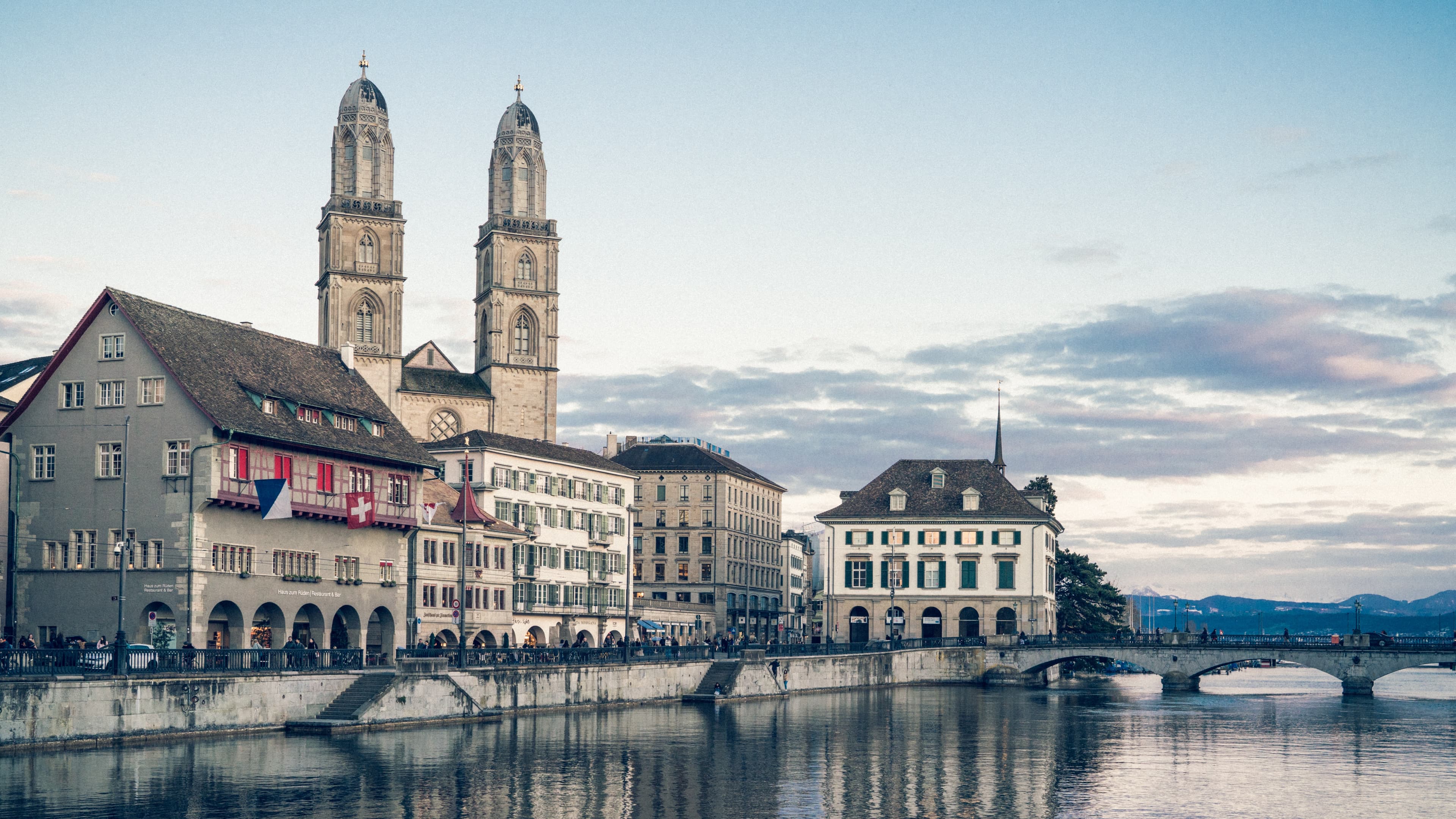 Grossmünster – Das Wahrzeichen von Zürich und die Muff Kirchturmtechnik AG ist ein Teil davon