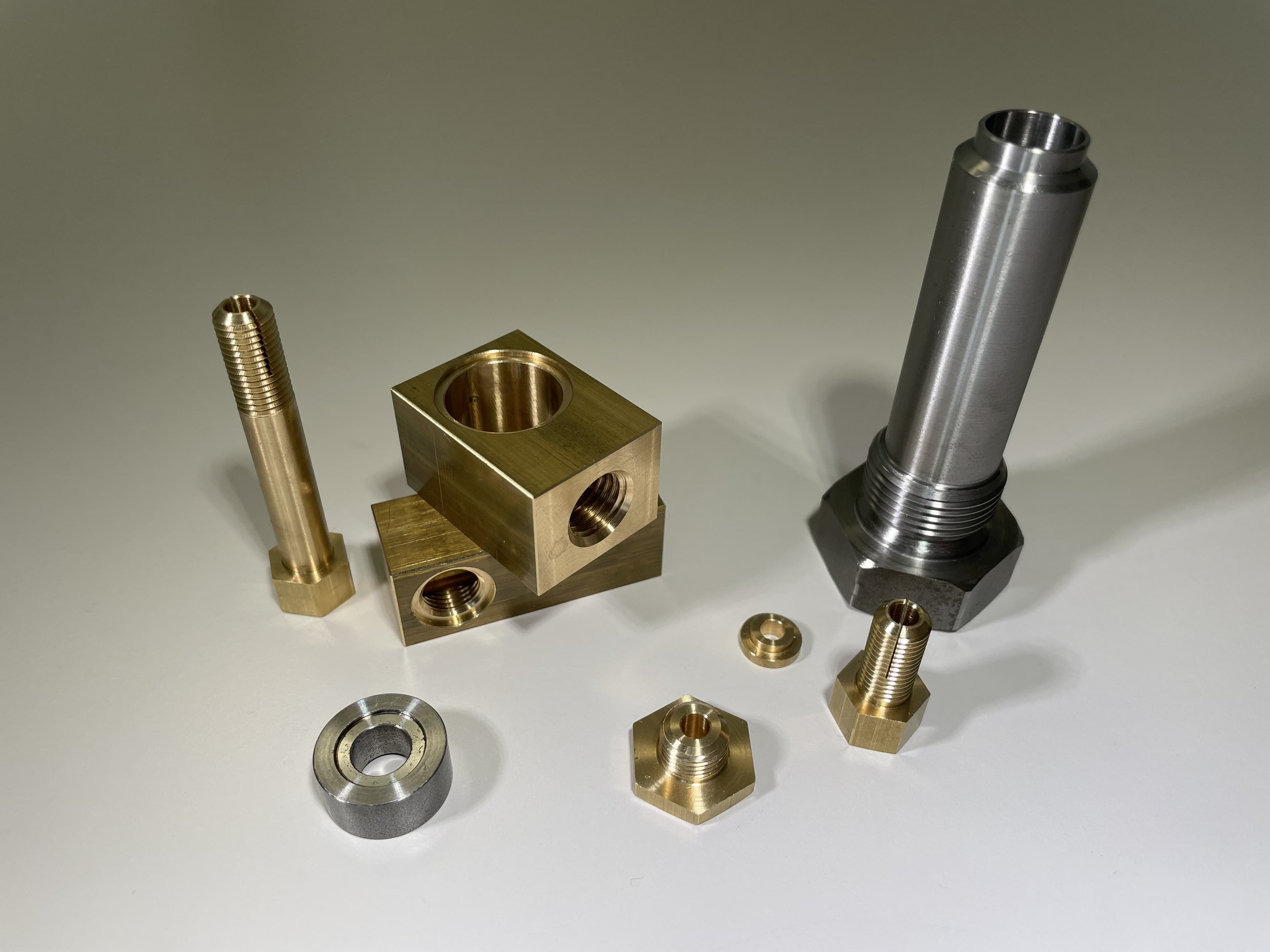 Lohnfertigung Dreh- und Frästeile